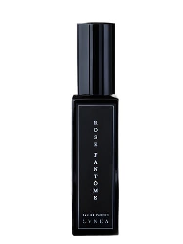 Rose Fantôme by Lvnea