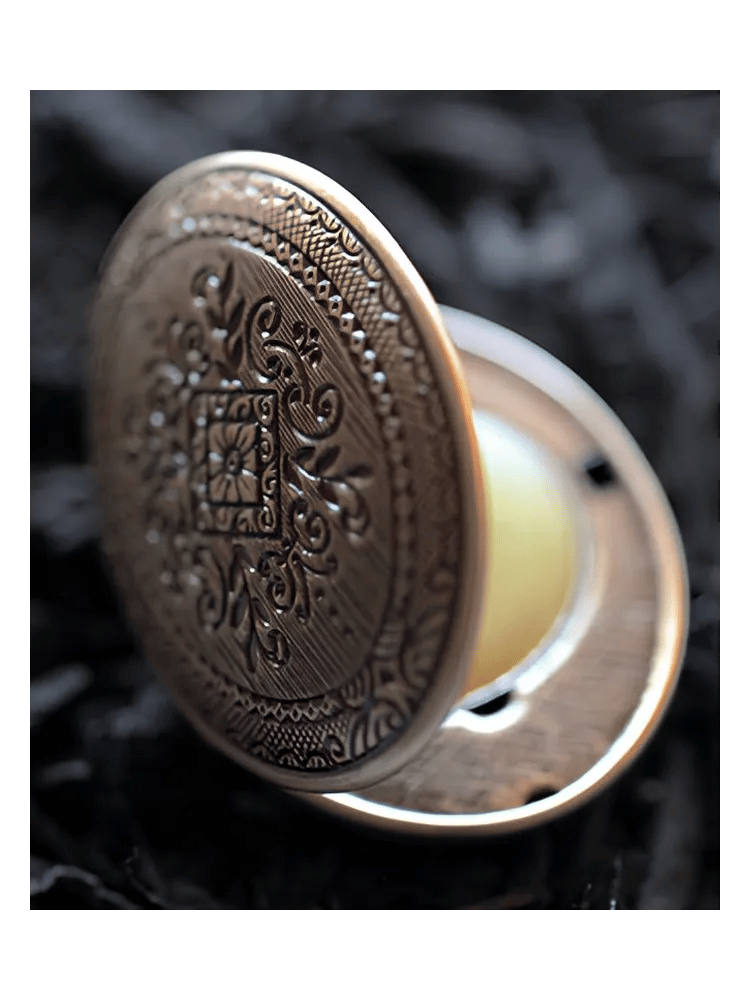 Figure 1: Noir by Roxana Illuminated Perfume